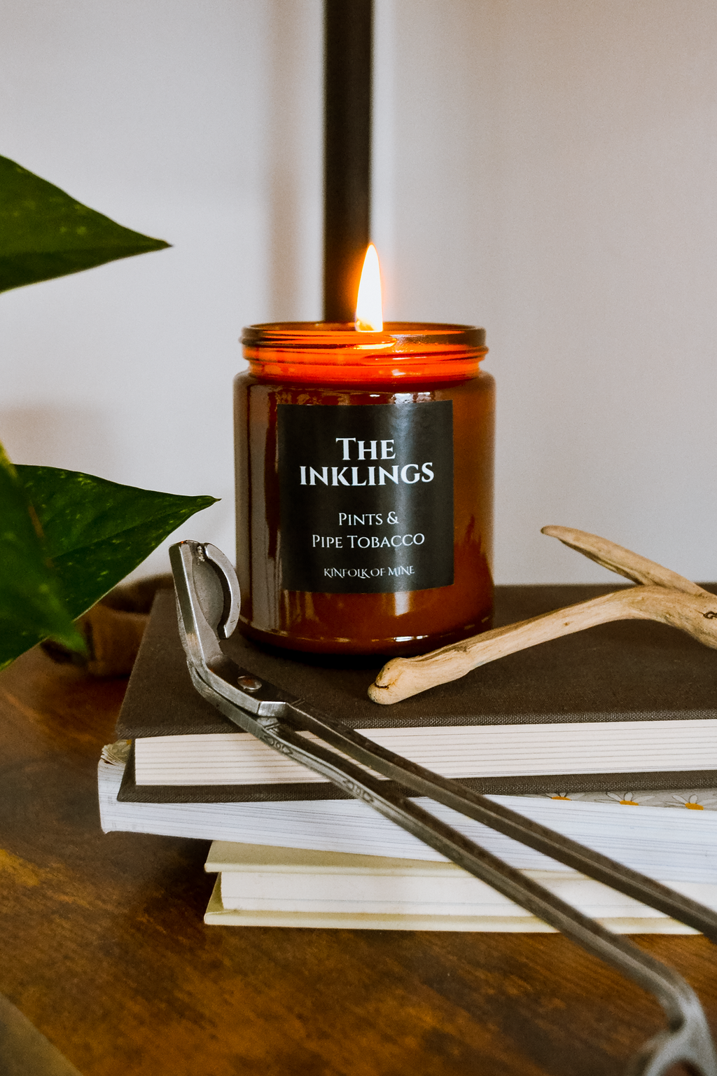THE INKLINGS Book Lovers Candle