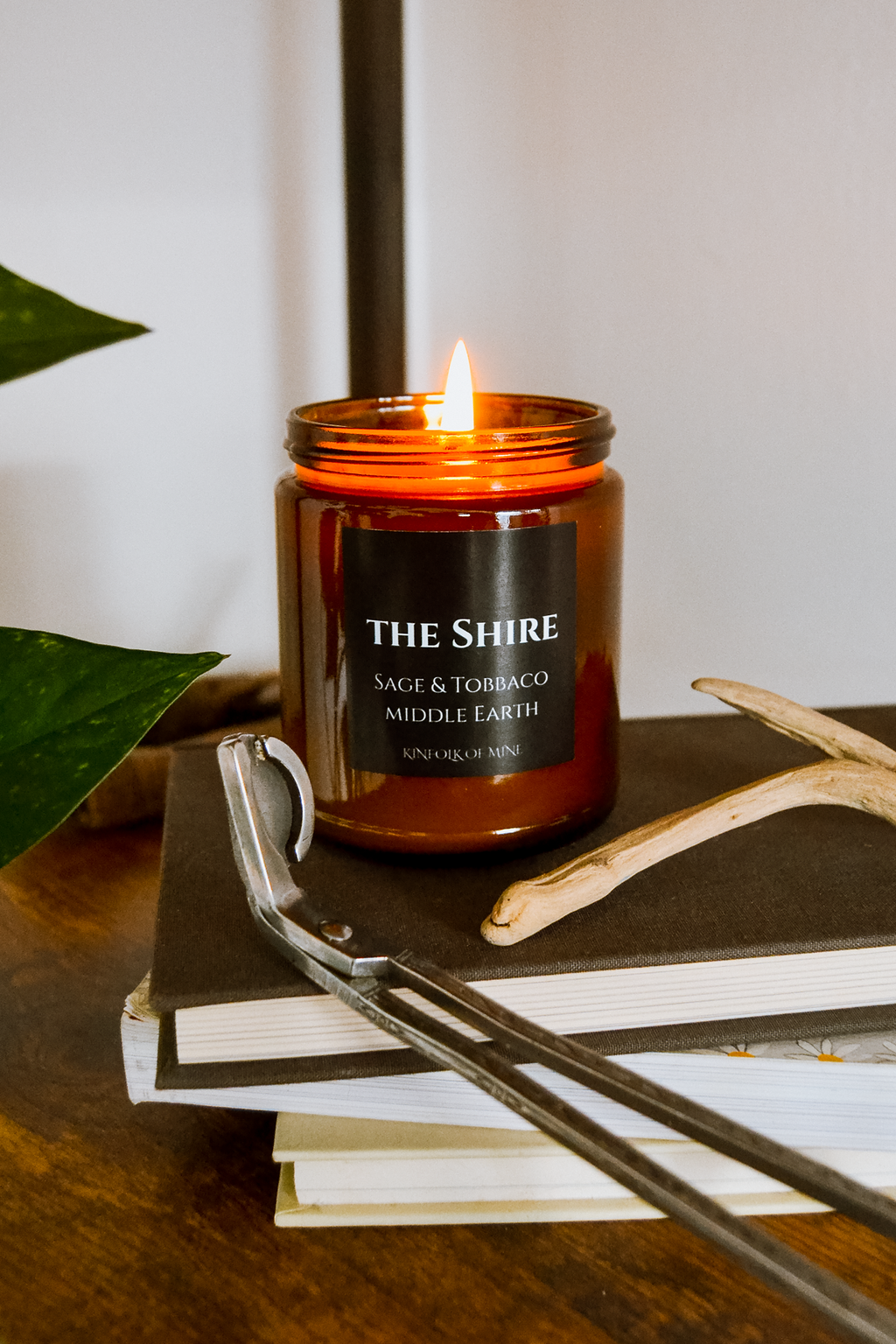 THE SHIRE Book Lovers Candle